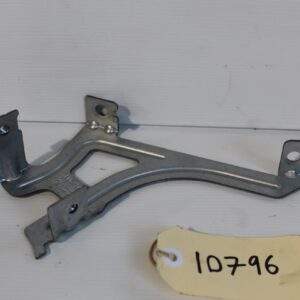 Audi 8V A3 S3 / Volkswagen Mk7 Golf Knee Airbag Bracket 5G0 880 506 - Image 2