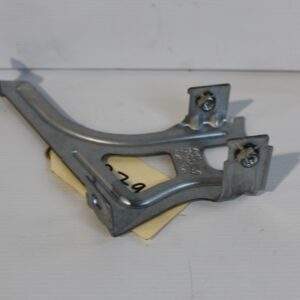 Audi 8V A3 S3 / Volkswagen Mk7 Golf Knee Airbag Bracket 5G0 880 506 - Image 8