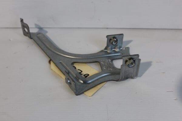 Audi 8V A3 S3 / Volkswagen Mk7 Golf Knee Airbag Bracket 5G0 880 506