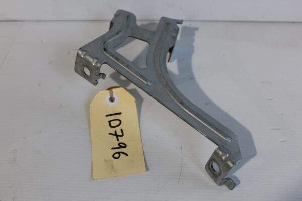 Audi 8V A3 S3 / Volkswagen Mk7 Golf Knee Airbag Bracket 5G0 880 506