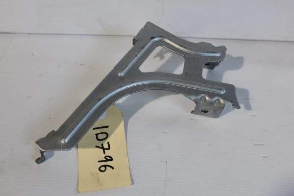 Audi 8V A3 S3 / Volkswagen Mk7 Golf Knee Airbag Bracket 5G0 880 506