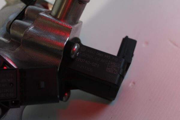 Audi RS3 RSQ3 TTRS DAZA DNW Intake Elbow Diverter Valve 07K133066, 06H145710J