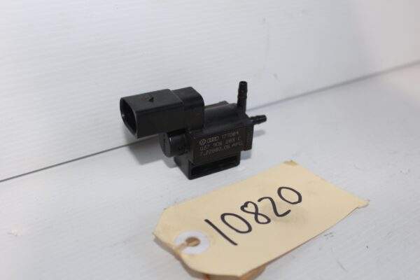 Audi Volkswagen Porsche Vac Vacuum Solenoid Valve 037 906 283 C