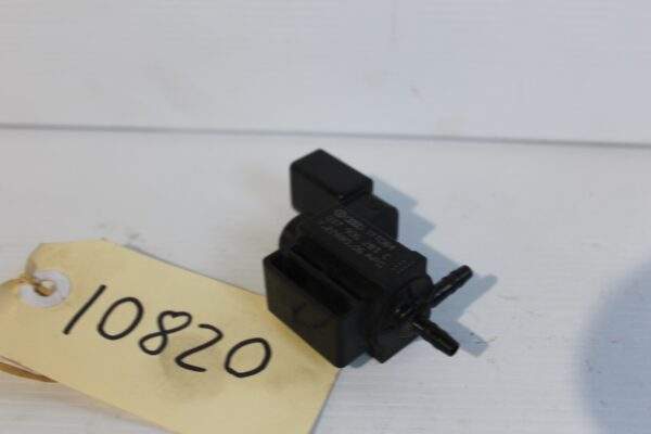Audi Volkswagen Porsche Vac Vacuum Solenoid Valve 037 906 283 C