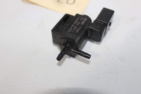 Audi Volkswagen Porsche Vac Vacuum Solenoid Valve 037 906 283 C