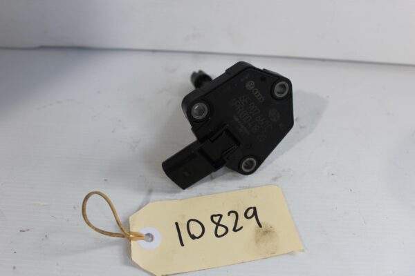 Volkswagen Audi Oil Level Sensor 06E 907 660 C