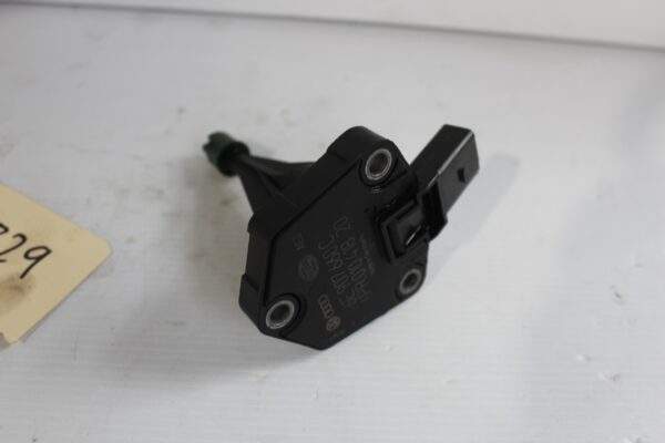Volkswagen Audi Oil Level Sensor 06E 907 660 C