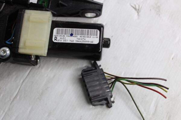 Audi 8F A5 S5 RS5 Seat Belt Assist Extender 8F0 857 760