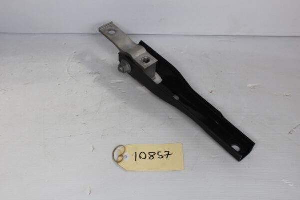 Audi 8V A3 S3 / Volkswagen Mk7 Golf GTI R Lower Dogbone Mount 5Q0 199 855 AH