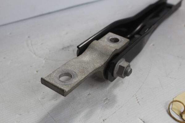 Audi 8V A3 S3 / Volkswagen Mk7 Golf GTI R Lower Dogbone Mount 5Q0 199 855 AH