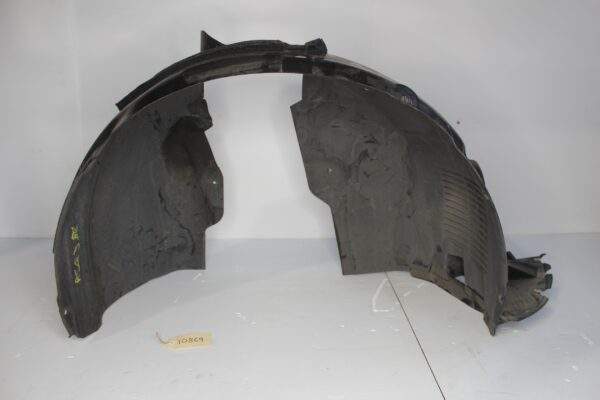 Audi F3 Q3 RSQ3 Front Right Fender Guard Liner Plastic 83A 821 172 D