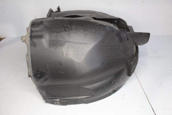 Audi F3 Q3 RSQ3 Front Right Fender Guard Liner Plastic 83A 821 172 D