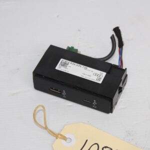 Audi F3 Q3 RSQ3 Dual USB Port Connection 83A 035 736 - Image 7