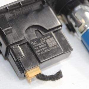 Audi F3 Q3 RSQ3 Rear USB Port Connection Hub Socket 83A 863 324 B - Image 3