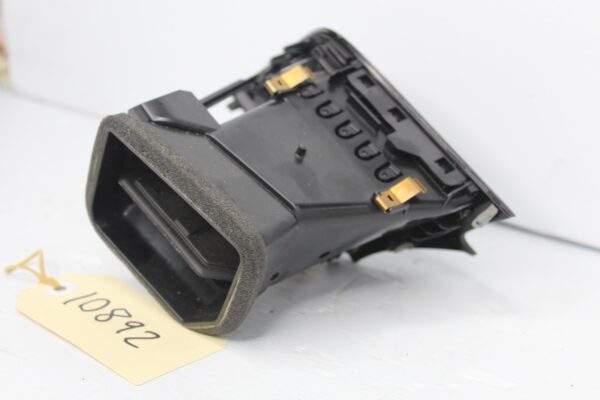 Audi F3 Q3 RSQ3 Right Drivers Dash Air Vent 83C 820 902