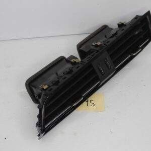Audi F3 Q3 RSQ3 Centre Dashboard Air Vent 83C 820 903 - Image 2