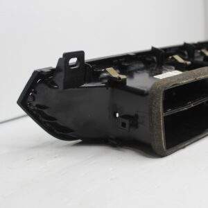 Audi F3 Q3 RSQ3 Centre Dashboard Air Vent 83C 820 903 - Image 3