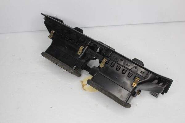 Audi F3 Q3 RSQ3 Centre Dashboard Air Vent 83C 820 903