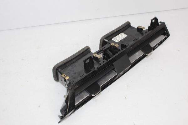 Audi F3 Q3 RSQ3 Centre Dashboard Air Vent 83C 820 903