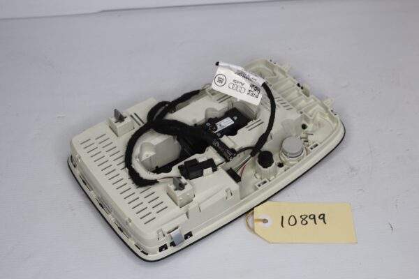 Audi F3 Q3 RSQ3 Overhead Console Interior Map Light 81A 947 135 H