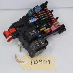 Audi F3 Q3 RSQ3 Interior Fuse Panel 5Q0 937 615 C - Image 8