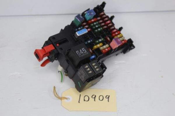 Audi F3 Q3 RSQ3 Interior Fuse Panel 5Q0 937 615 C