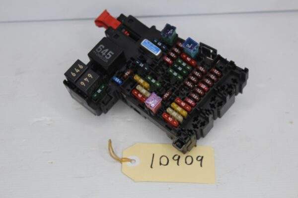 Audi F3 Q3 RSQ3 Interior Fuse Panel 5Q0 937 615 C