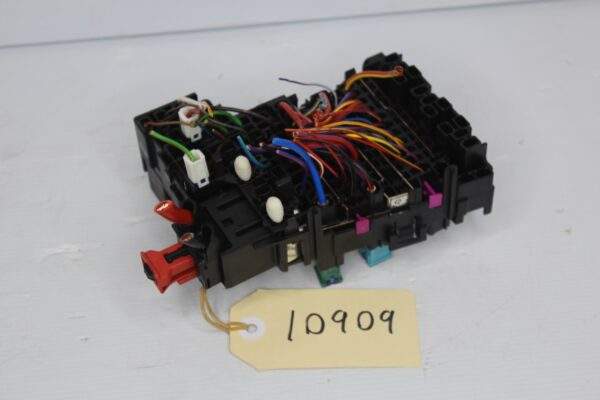Audi F3 Q3 RSQ3 Interior Fuse Panel 5Q0 937 615 C