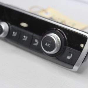 Audi Q3 RSQ3 AC Climate Control Unit Panel 83A 820 043 Q - Image 3