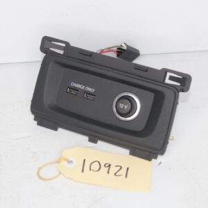 Audi FY Q5 SQ5 Rear USB Port Hub Dash End Trim 80A 863 324 A - Image 2