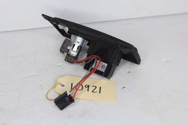 Audi FY Q5 SQ5 Rear USB Port Hub Dash End Trim 80A 863 324 A