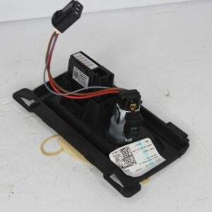 Audi FY Q5 SQ5 Rear USB Port Hub Dash End Trim 80A 863 324 A - Image 3