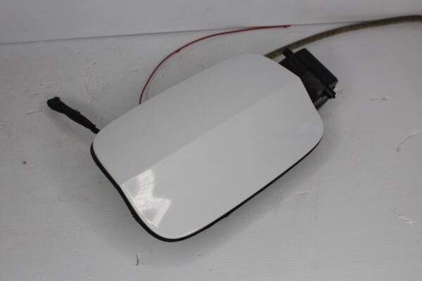 Audi 8V A3 S3 RS3 Fuel Filler Cap Assembly - WHITE 8V5809906