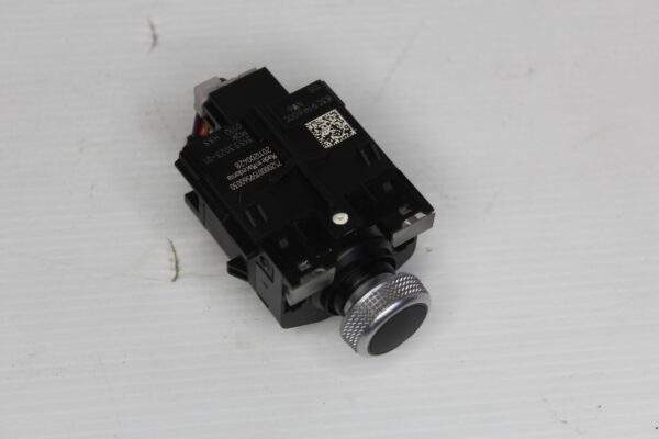 Audi Q3 RSQ3 Volume Control Knob Switch 83A919616A, 83C919600C