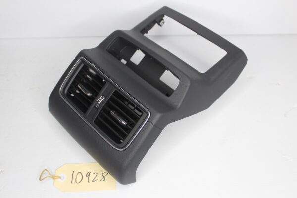 Audi FY Q3 Centre Console Rear Trim with Air Vents 80A 864 376 A