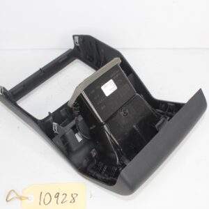 Audi FY Q3 Centre Console Rear Trim with Air Vents 80A 864 376 A - Image 5