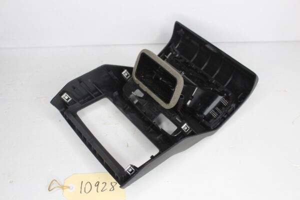 Audi FY Q3 Centre Console Rear Trim with Air Vents 80A 864 376 A