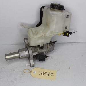 Audi 8 A3 S3 RS3 / Volkswagen Mk7 Golf Brake Master Cylinder 5Q2 611 301 H