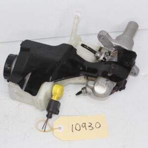 Audi 8 A3 S3 RS3 / Volkswagen Mk7 Golf Brake Master Cylinder 5Q2 611 301 H - Image 8
