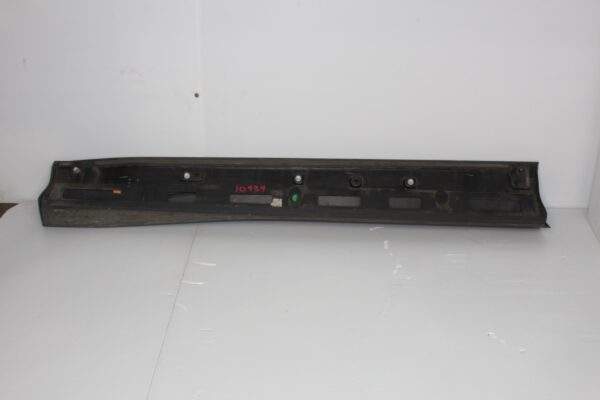 Audi F3 Q3 RSQ3 Front Right Lower Door Trim Mould 83A 853 960 C