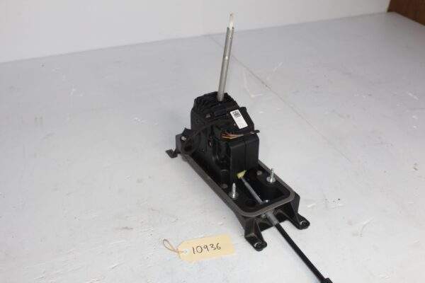 Audi F3 Q3 RSQ3 Gear Selector Lever Assembly 83C 713 023 A