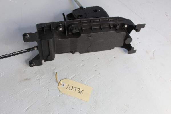 Audi F3 Q3 RSQ3 Gear Selector Lever Assembly 83C 713 023 A