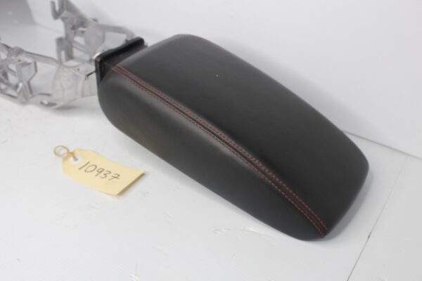 Audi F3 Q3 RSQ3 Centre Console Arm Rest 83A864283, 83A864207B