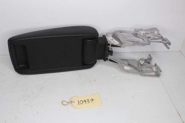 Audi F3 Q3 RSQ3 Centre Console Arm Rest 83A864283, 83A864207B
