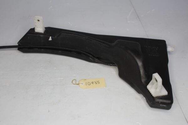 Audi F3 Q3 RSQ3 Windscreen Washer Bottle Assembly 83A955449A, 83A955452A