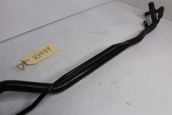 Audi RS3 RSQ3 Centre Coolant Hose Pipe 8V0 121 070 D