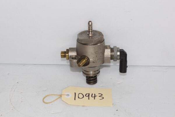 Audi 8V S3 / Volkswagen Golf Mk7 R High Pressure Fuel Pump 06L 127 025 N