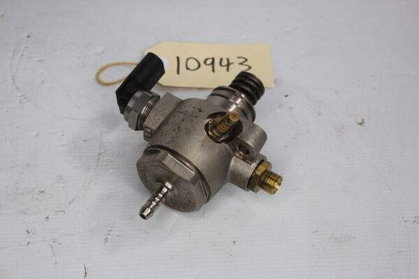 Audi 8V S3 / Volkswagen Golf Mk7 R High Pressure Fuel Pump 06L 127 025 N