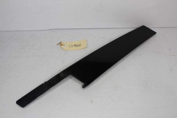 Audi F3 Q3 RSQ3 Front Left Door B Pillar Trim Plastic Mould 83A 837 901