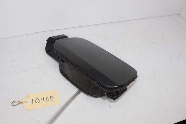 Audi F3 Q3 RSQ3 Sportback Fuel Filler Cap Assembly 83F 809 906
